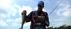 Cranking the Spro Fat Papa 70 w/Russ Lane at Table Rock