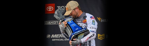 Wes Logan Wins Bassmaster Elite Lake Tenkiller