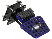 DD26 Fishing Access Step w/Mean Clean Kick Brush 