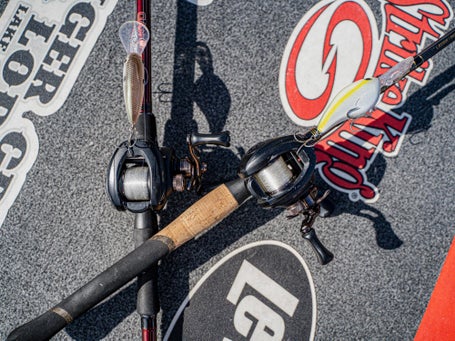 Lew's BB1 Pro Baitcast Reel Right / 8.3:1