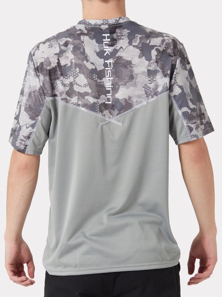  HUK Men's Icon X Short Sleeve Fishing Shirt with Sun  Protection, Gray, Medium : Clothing, Shoes & Jewelry