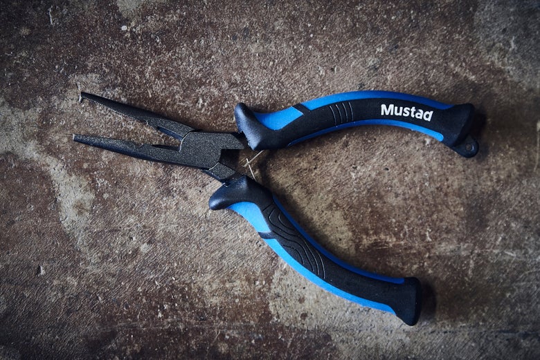 mustad split ring pliers