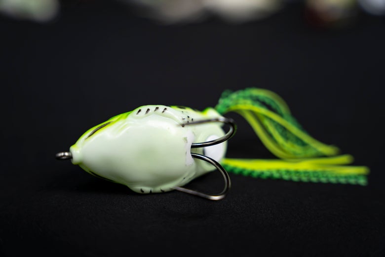 Threading a new hook onto a hollow-body frog
