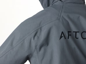 shoulder seams of jacket